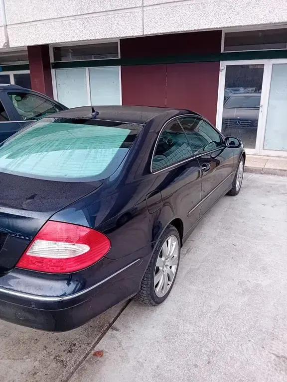 Gebraucht Mercedes CLK220 Edition 150 PS (110 kW) 2009 Blau Coupé