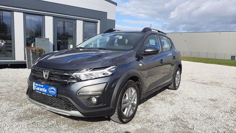 Gebraucht Dacia Sandero Stepway 91 PS (66 kW) 2022 Grau Kleinwagen