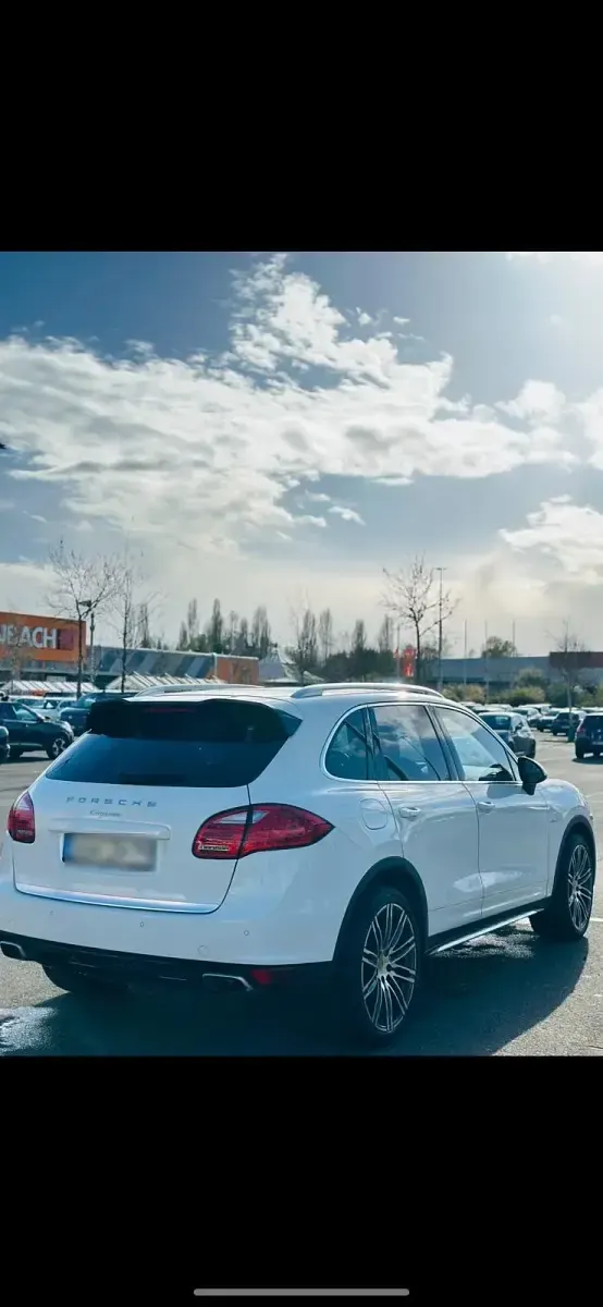 Gebraucht Porsche Cayenne 245 PS (180 kW) 2014 Weiß SUV