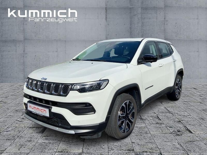 Weiß Gebraucht 2024 Jeep Compass Altitude SUV | 33.490 € (Etwas zu teuer) - Bild 1/4