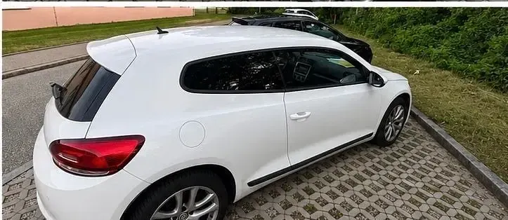 Gebraucht VW Scirocco 122 PS (89 kW) 2009 Weiß Coupé