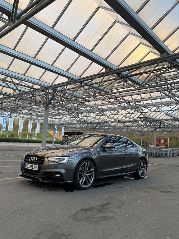 Gebraucht Audi A5 Sport 230 PS (169 kW) 2015 Grau Coupé
