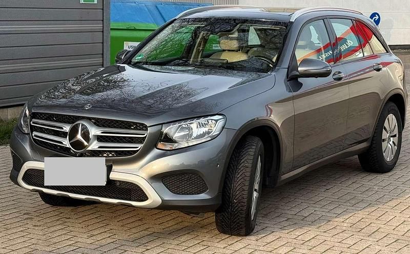 Gebraucht Mercedes GLC250 Exclusive 204 PS (150 kW) 2017 Grau SUV