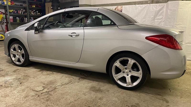 Gebraucht Peugeot 308 CC 140 PS (102 kW) 2009 Silber Cabrio