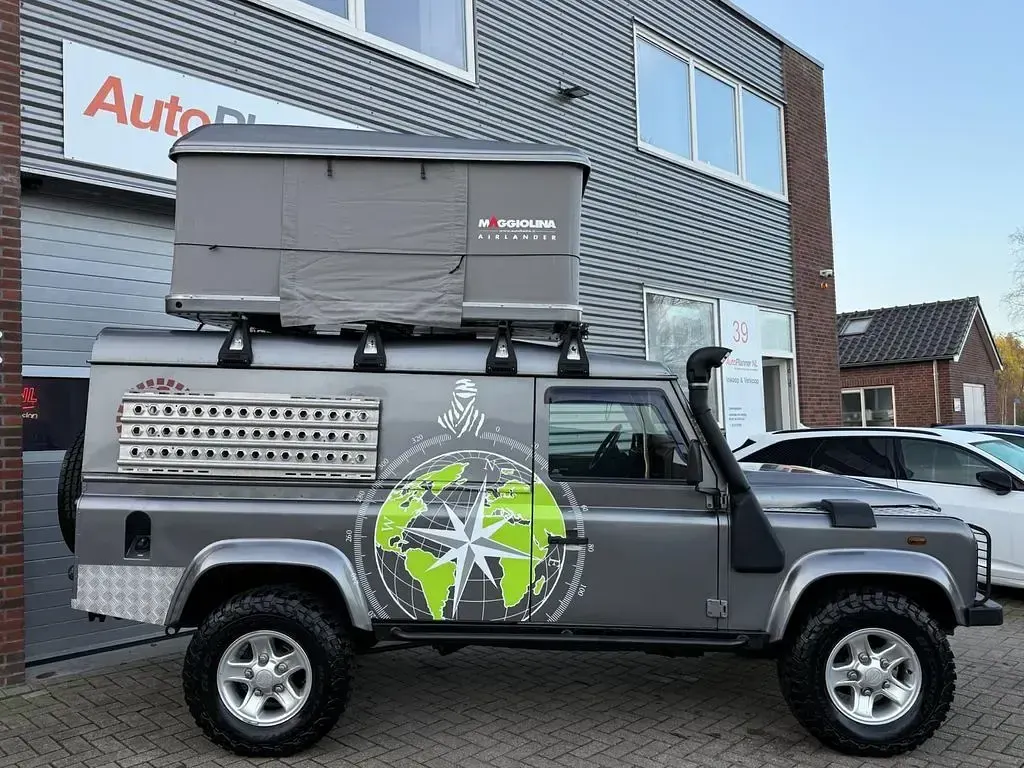 Gebraucht Land Rover Defender 122 PS (89 kW) 2008 Grau SUV