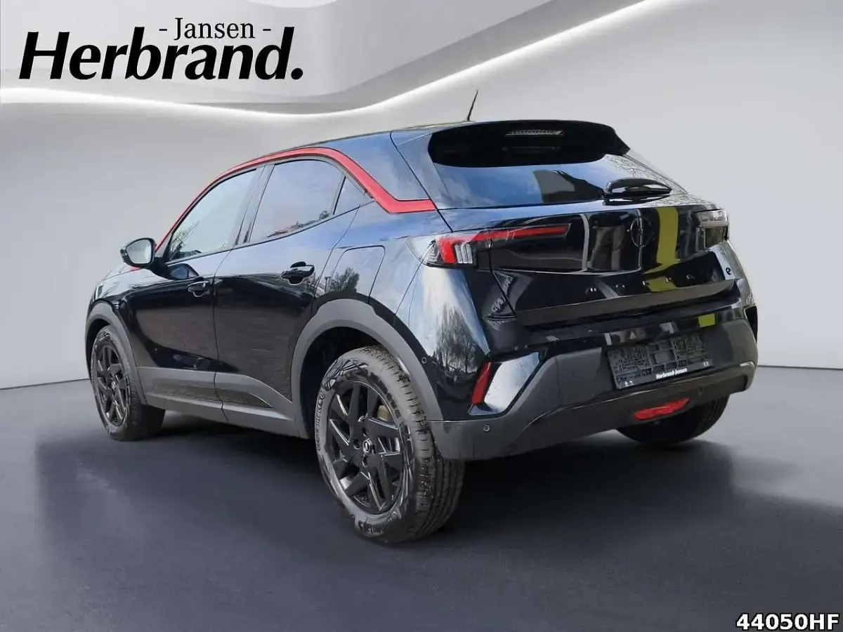 Neu Opel Mokka-e 100 kW (136 PS) 2025 Karbon schwarz metallic SUV