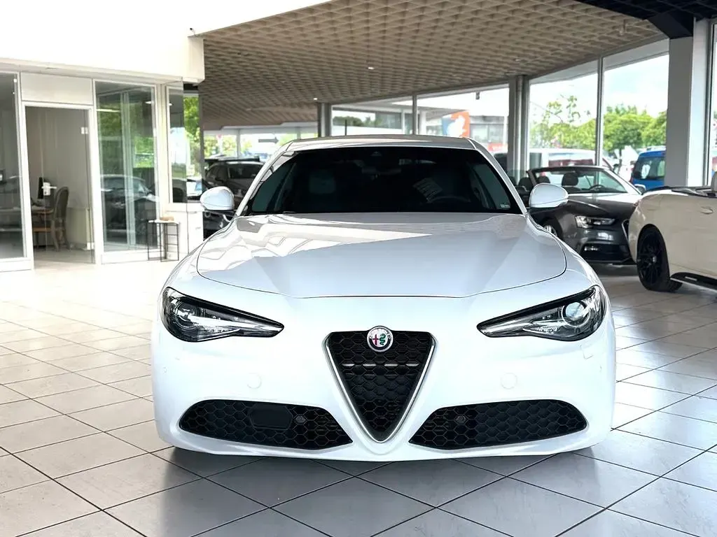 Gebraucht Alfa Romeo Giulia Super 179 PS (131 kW) 2016 Bianco alfa Limousine