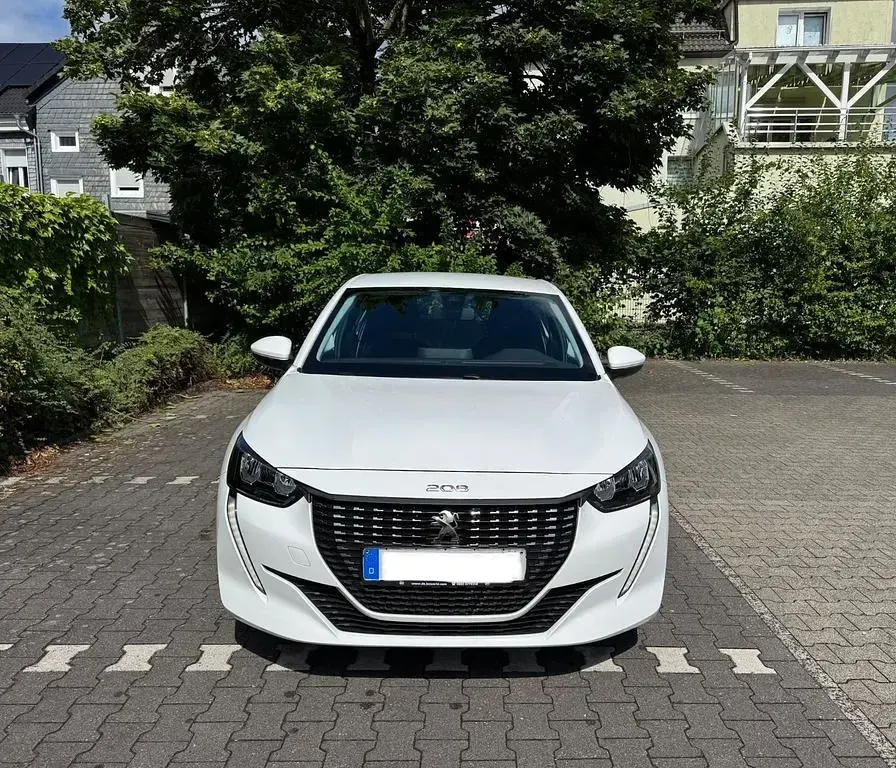 Gebraucht Peugeot 208 Active 102 PS (75 kW) 2020 Kleinwagen