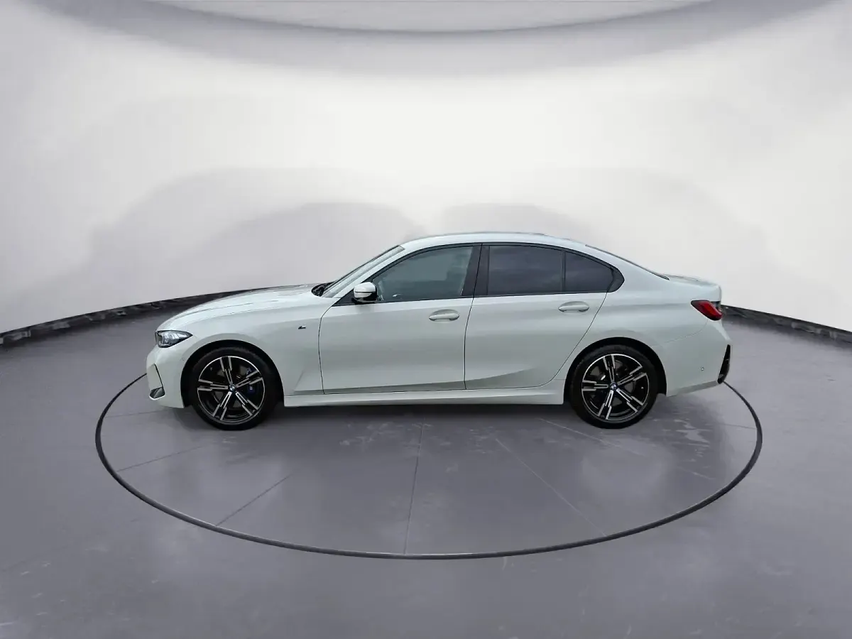 Gebraucht BMW 320 M Sport 190 PS (139 kW) 2025 Limousine