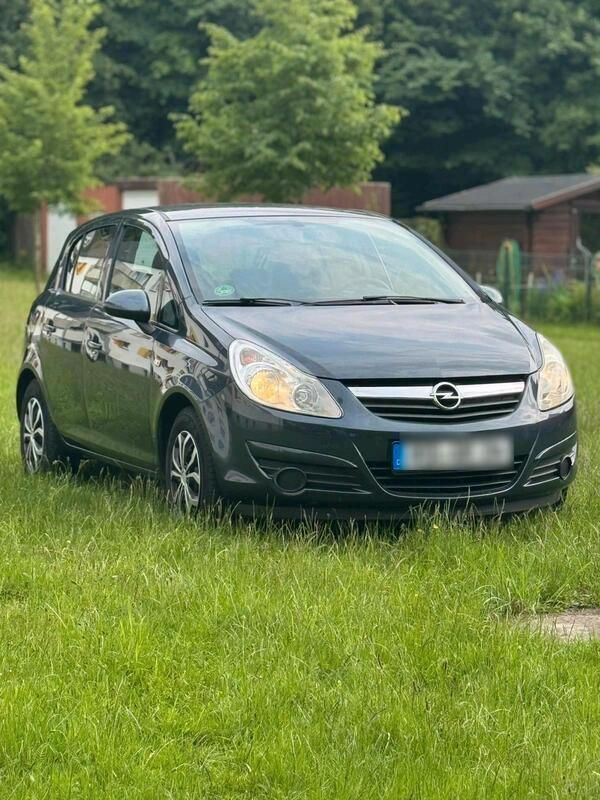 Grau Gebraucht 2008 Opel Corsa Limousine | 2.350 € (Fairer Preis) - Bild 1/4