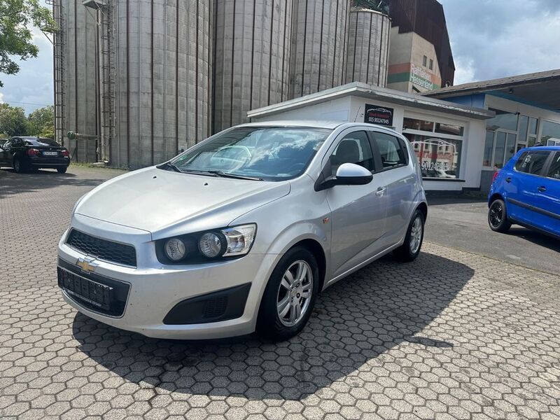 Silber Gebraucht 2011 Chevrolet Aveo LT Kleinwagen | 3.290 € (Fairer Preis) - Bild 1/4