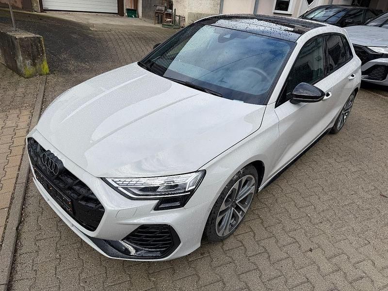 Gebraucht Audi S3 Sport 333 PS (244 kW) 2025 Grau Limousine