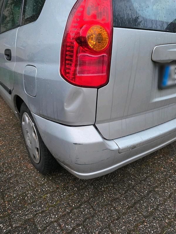 Usado Mitsubishi Space Star 98 HP (72 kW) 2003 Monovolume