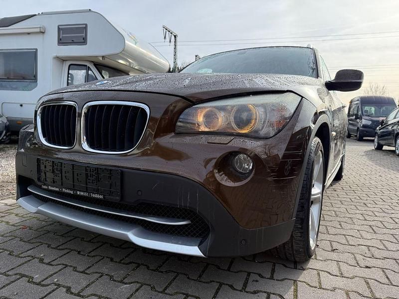 Gebraucht BMW X1 Sport Line 143 PS (105 kW) 2011 Braun SUV