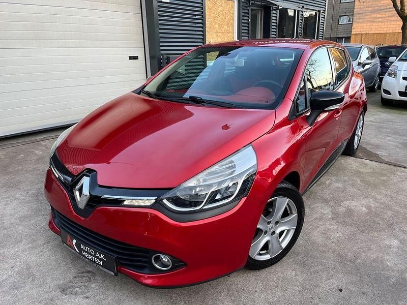 Gebraucht Renault Clio IV Luxe 90 PS (66 kW) 2012 Rot Limousine