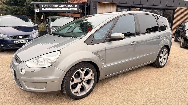 Gebraucht Ford S-MAX Titanium 140 PS (102 kW) 2009 Grau Van / Kleinbus