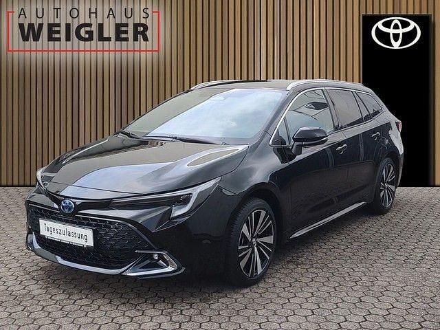Neu Toyota Corolla 98 PS (72 kW) 2025 Schwarz Limousine