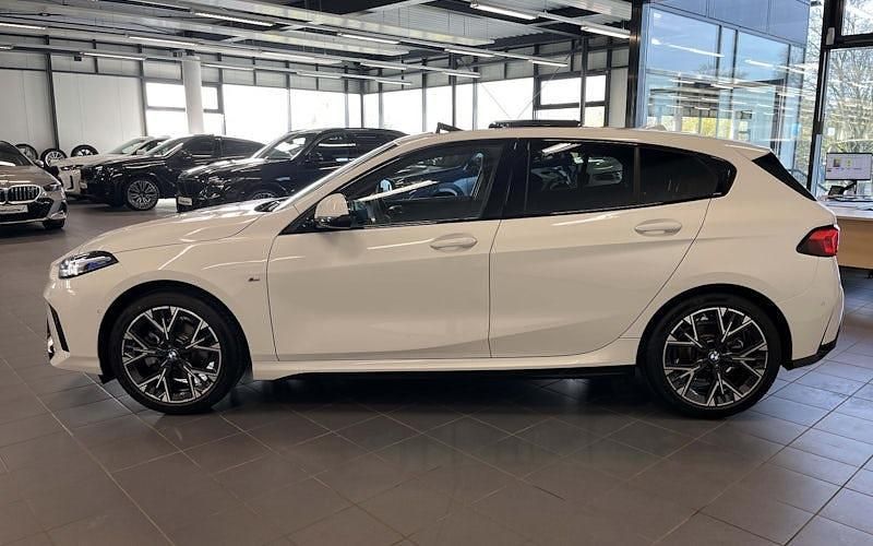 Gebraucht BMW 120 Shadowline 170 PS (125 kW) 2025 Weiß Kleinwagen