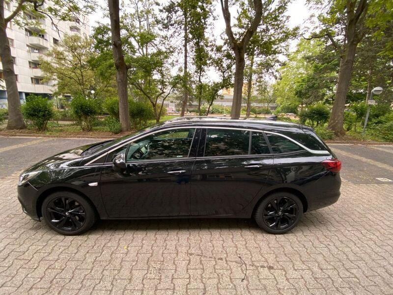 Schwarz Gebraucht 2017 Opel Astra Innovation Kombi | 7.600 € (Guter Preis) - Bild 1/4