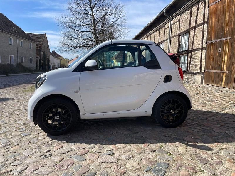 Gebraucht Smart ForTwo Cabrio Prime 90 PS (66 kW) 2017 Weiß Cabrio