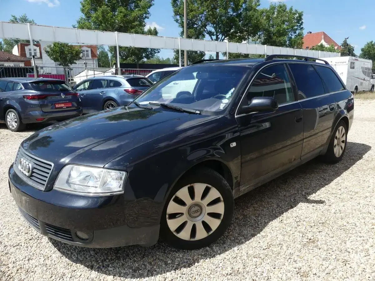 Gebraucht Audi A6 131 PS (96 kW) 2002 Schwarz Kombi