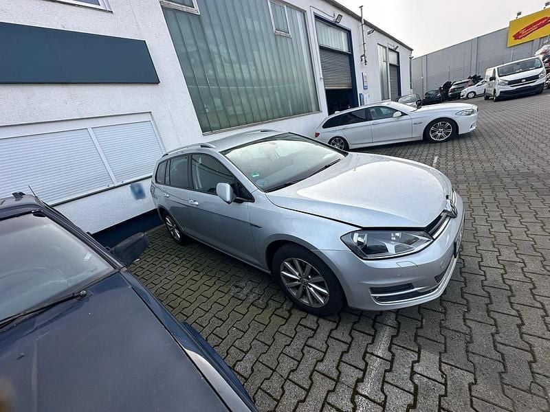 Gebraucht VW Golf VII 110 PS (80 kW) 2015 Silber Kombi