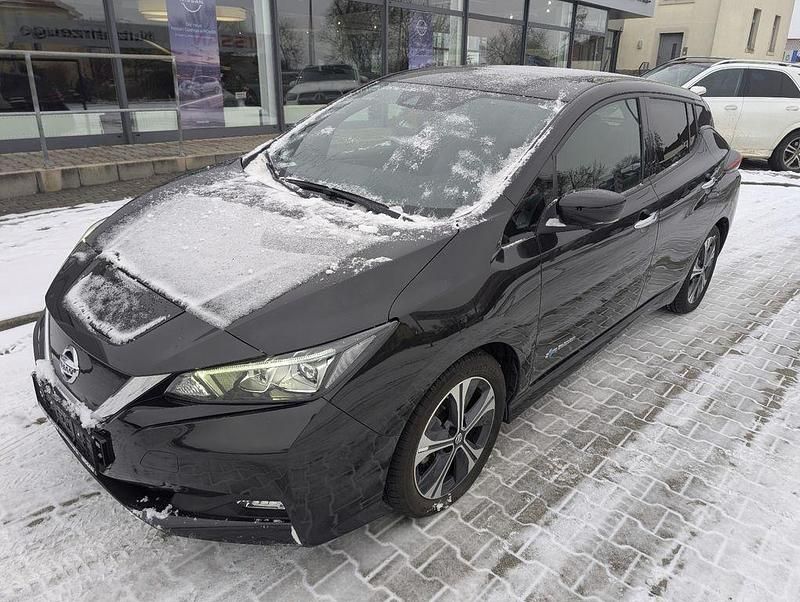 Gebraucht Nissan Leaf Tekna 110 kW (150 PS) 2020 Schwarz Kleinwagen