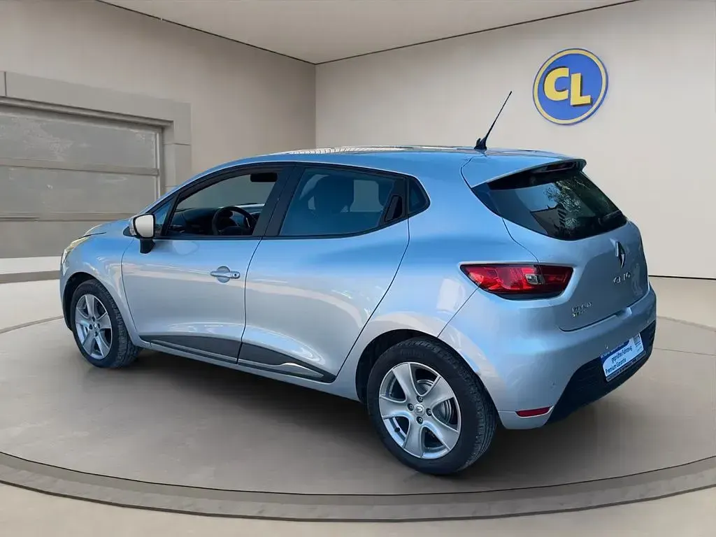 Gebraucht Renault Clio IV 75 PS (55 kW) 2019 Silber Limousine