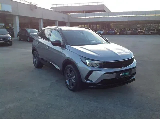 Gebraucht Opel Grandland X GS Line 131 PS (96 kW) 2022 Grau quarzsilber metallic SUV