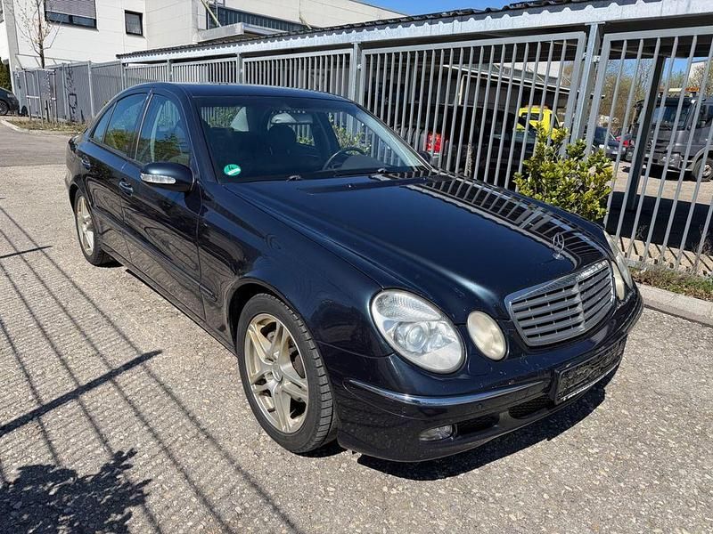 Gebraucht Mercedes E240 Elegance 177 PS (130 kW) 2002 Grau Limousine