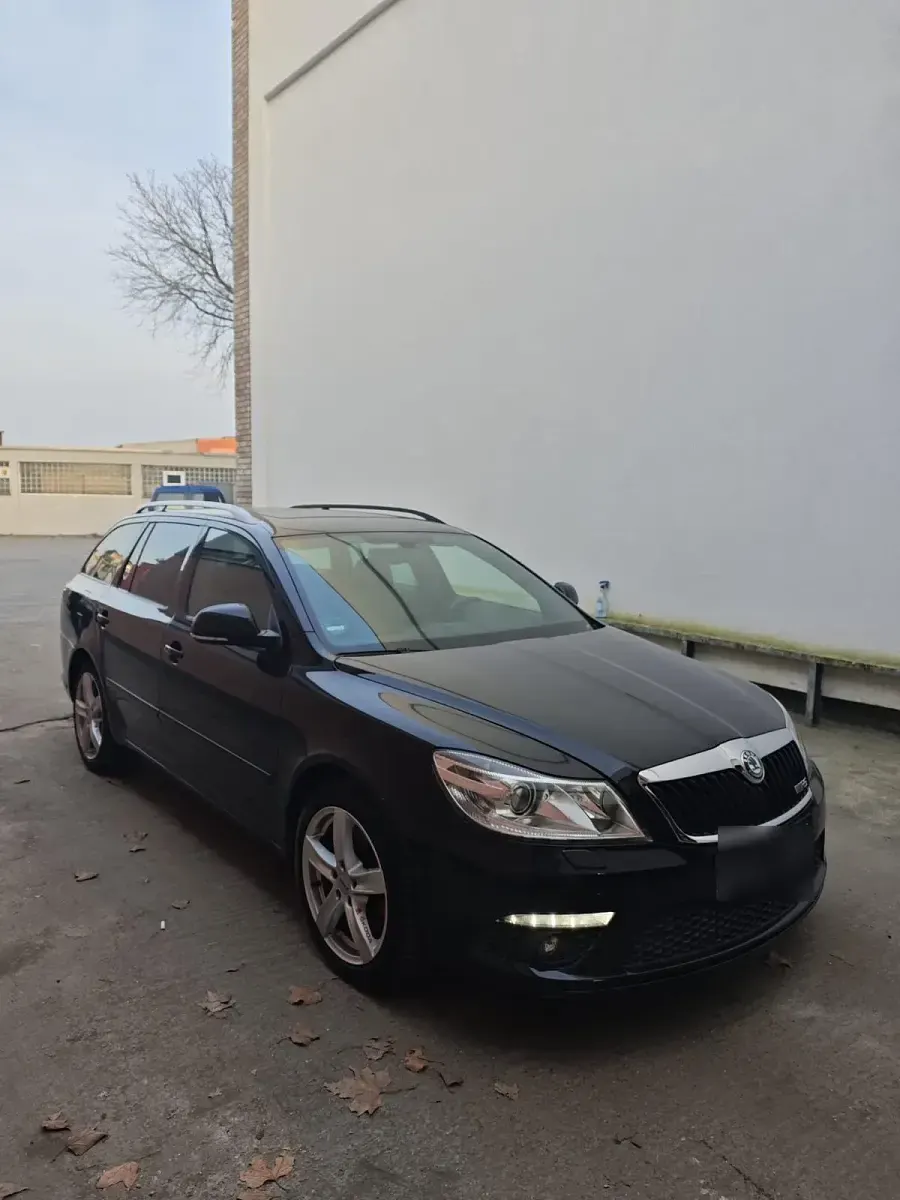 Usata Skoda Octavia vRS 200 CV (147 kW) 2011 Nero Station wagon