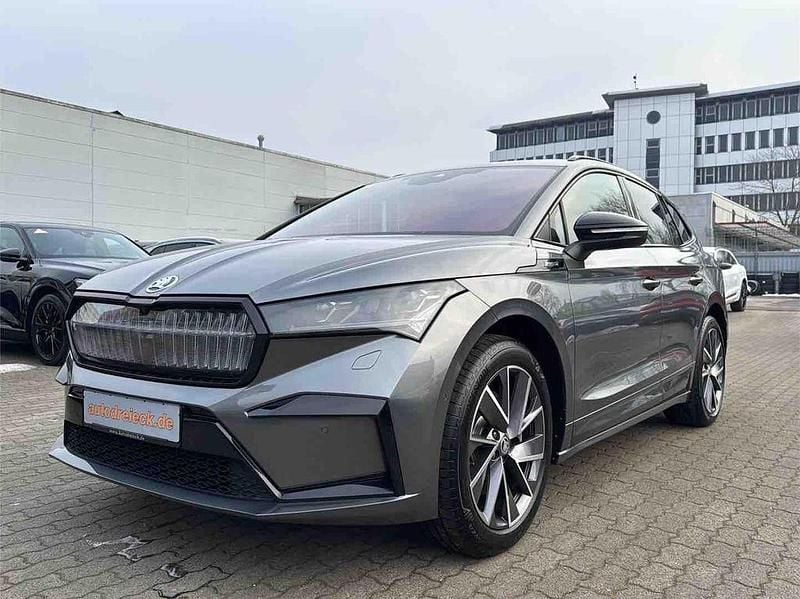 Grau Gebraucht 2022 Skoda Enyaq iV SportLine SUV | 34.950 € (Etwas zu teuer) - Bild 1/2