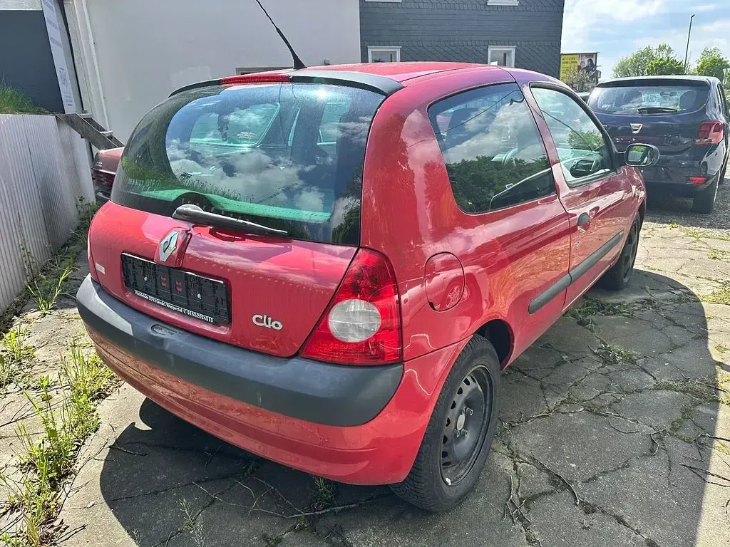 Brugt Renault Clio II Dynamique 75 HK (55 kW) 2002 Other Sedan