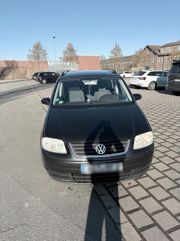 Gebraucht VW Touran 100 PS (73 kW) 2003 Schwarz Van / Kleinbus