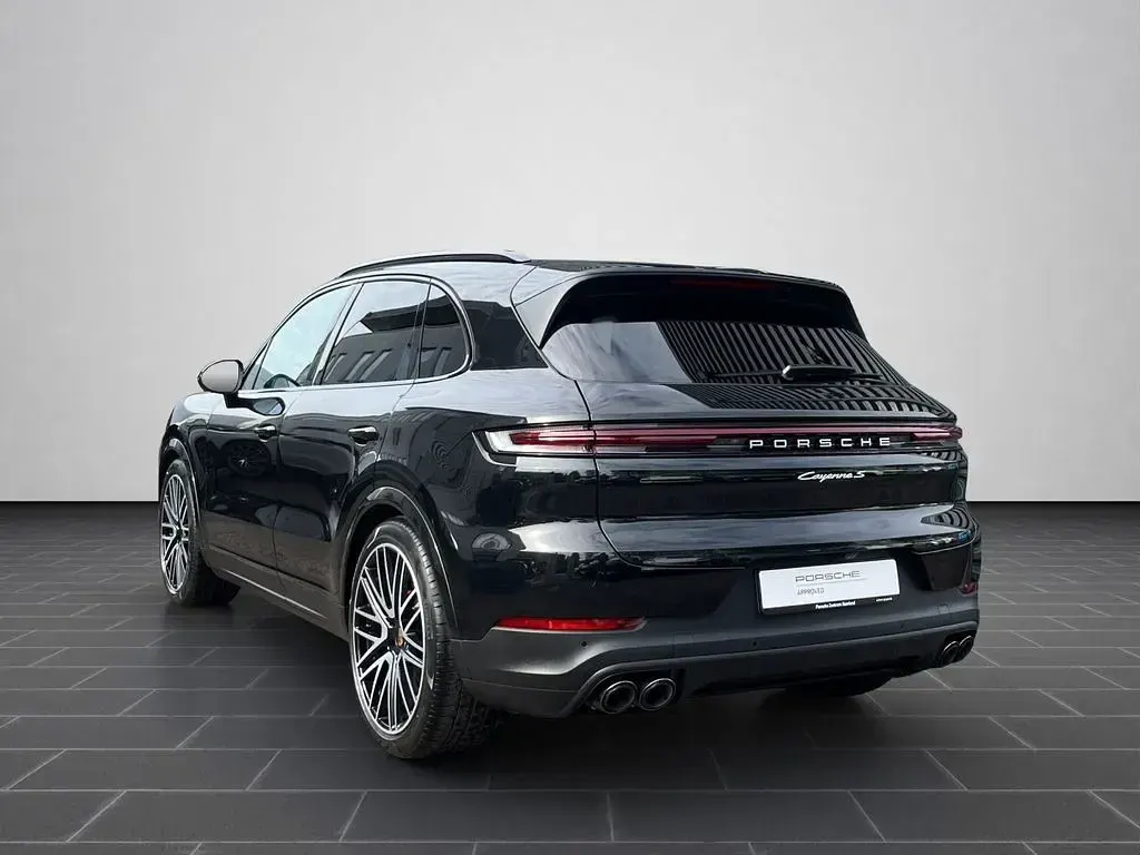 Gebraucht Porsche Cayenne S 475 PS (349 kW) 2024 Schwarz SUV