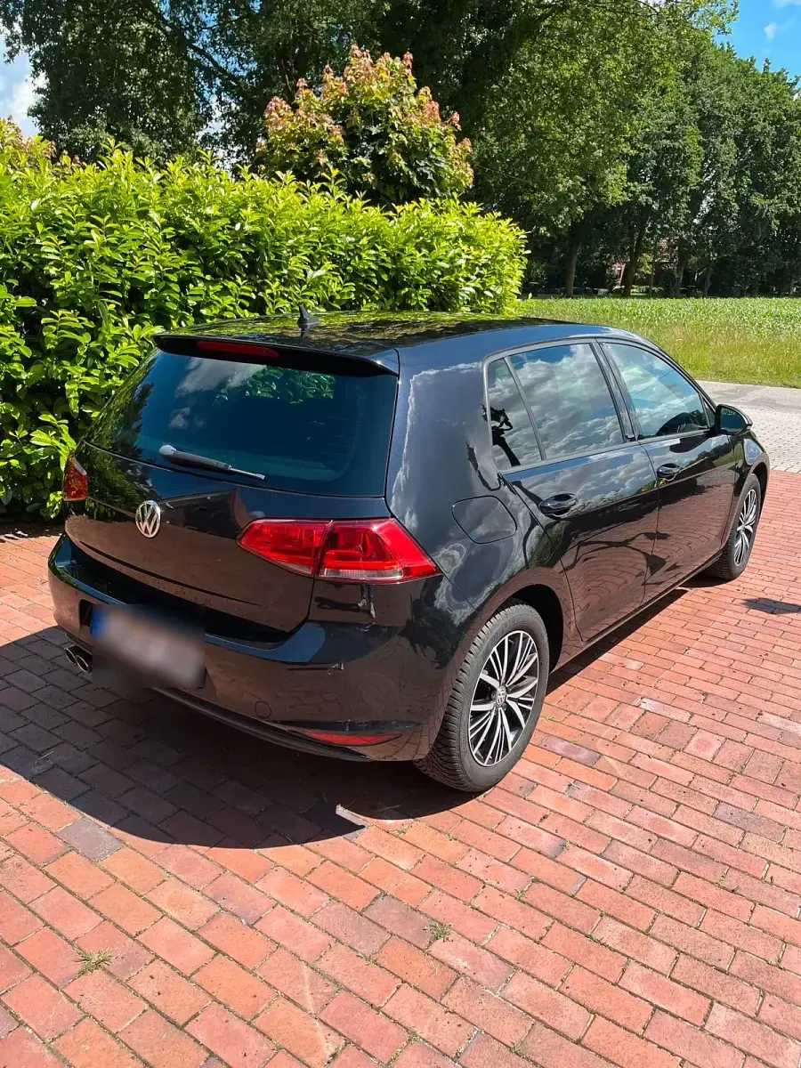 Gebraucht VW Golf VII Allstar 150 PS (110 kW) 2016 Schwarz Limousine