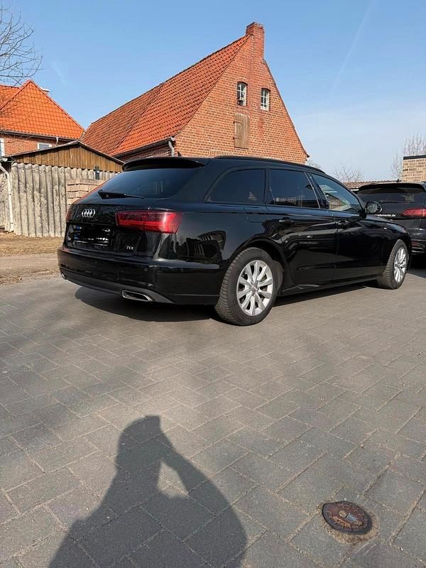 Gebraucht Audi A6 218 PS (160 kW) 2015 Schwarz Kombi