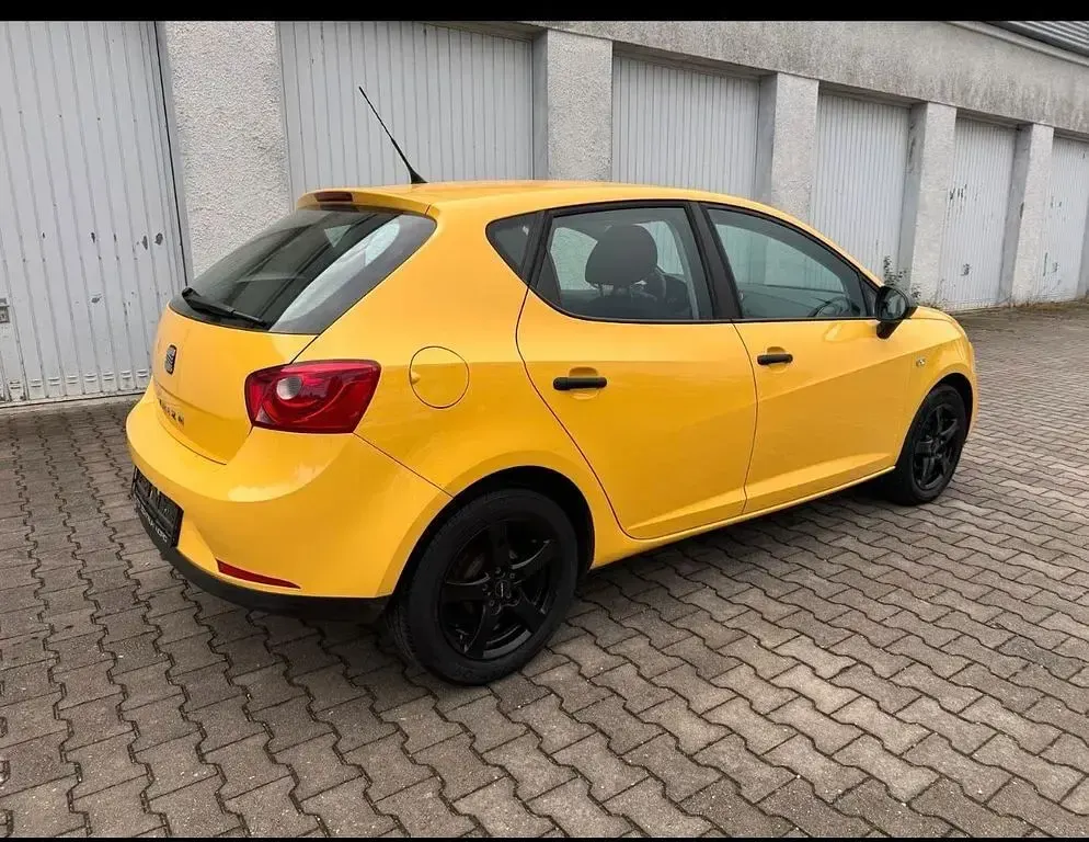 Gebraucht Seat Ibiza Reference 69 PS (50 kW) 2009 Gelb Limousine