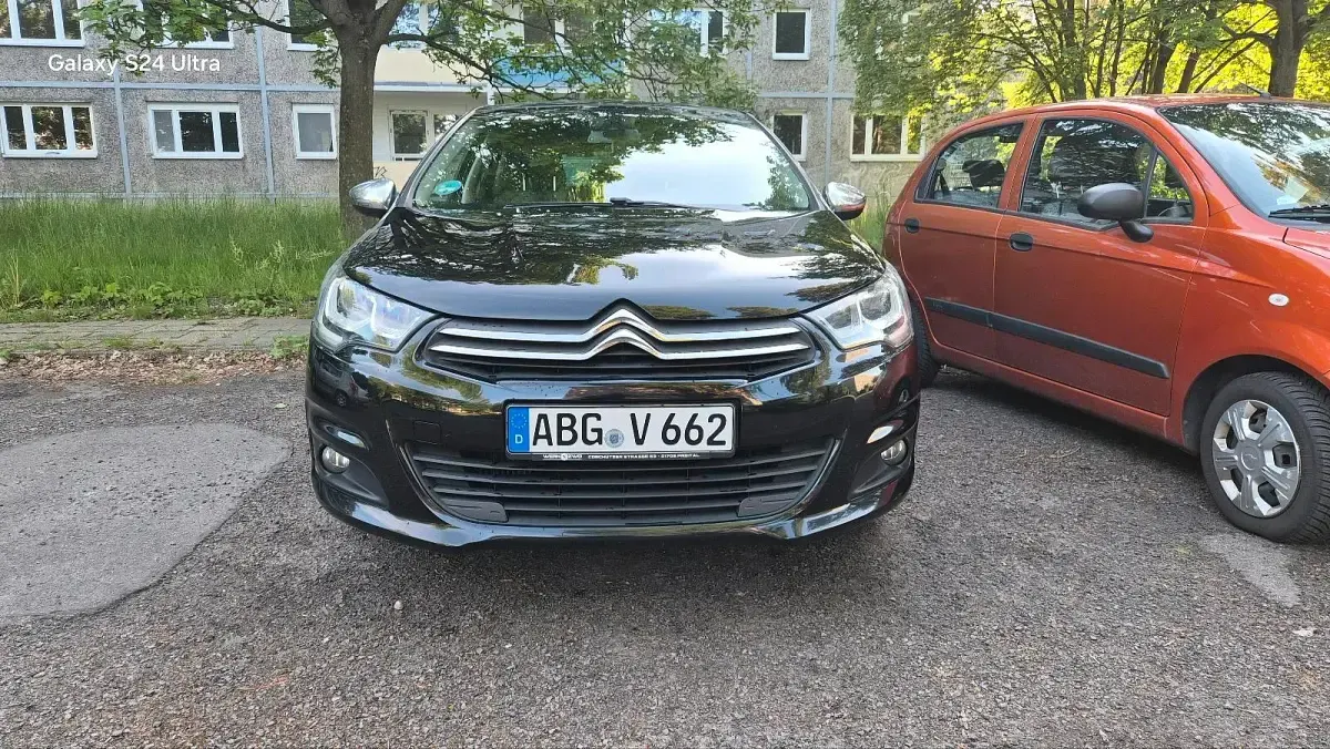 Gebraucht Citroën C4 131 PS (96 kW) 2015 Schwarz Kleinwagen