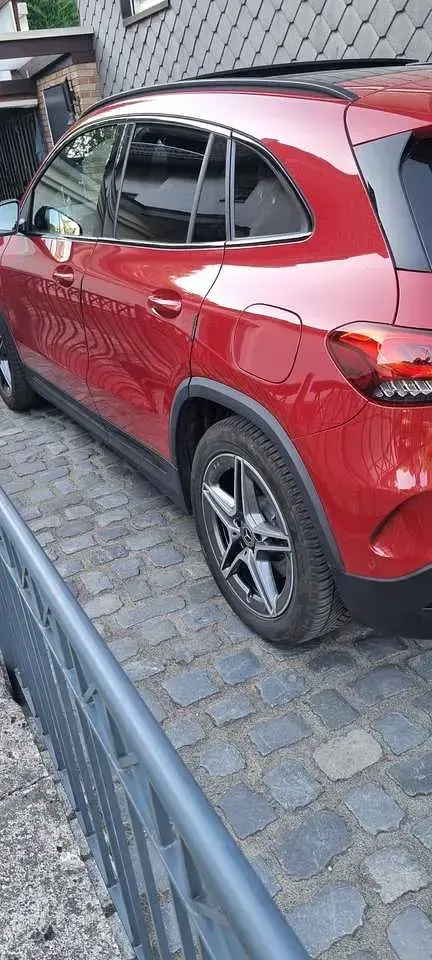 Gebraucht Mercedes GLA250 AMG line 218 PS (160 kW) 2022 Rot SUV