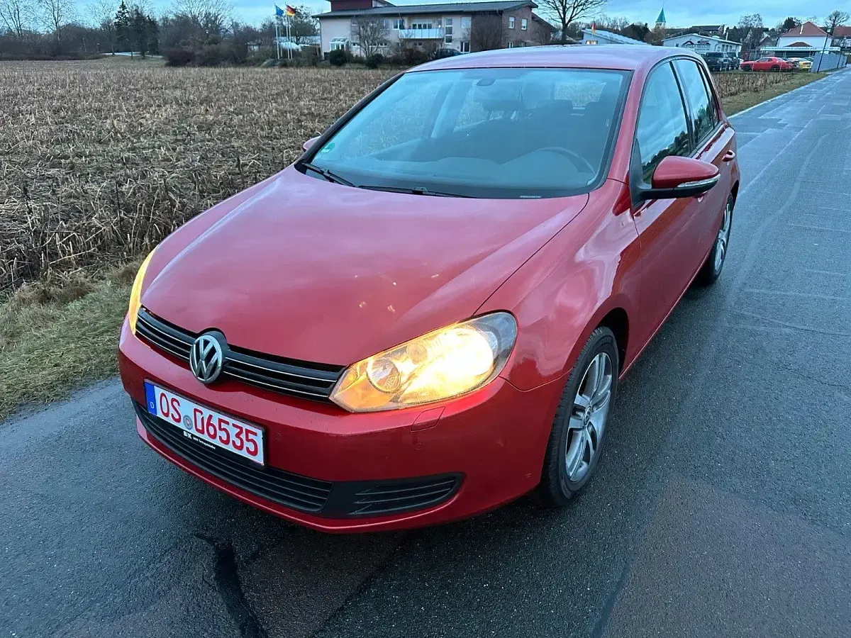 Gebraucht VW Golf VI Comfortline 80 PS (58 kW) 2009 Rot Kleinwagen