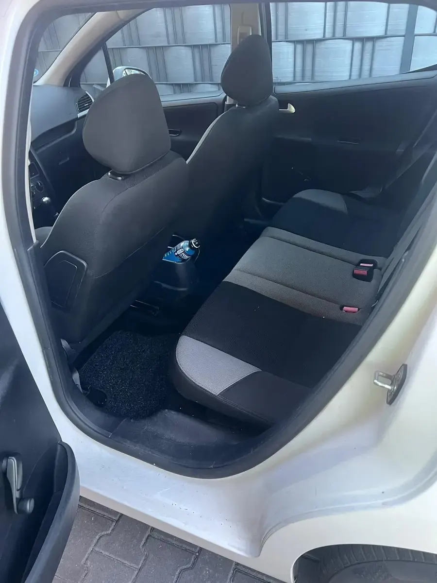 Gebraucht Peugeot 207 90 PS (66 kW) 2009 Weiß Kombi