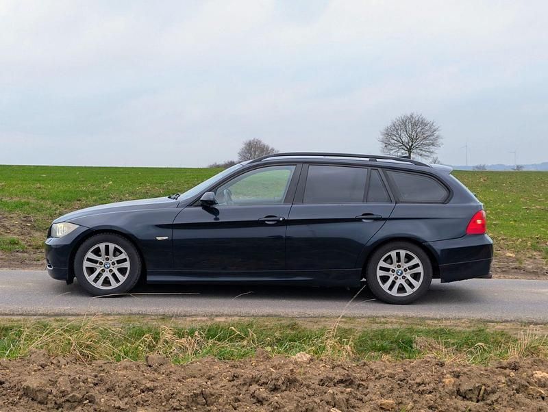 Gebraucht BMW 320 Performance 163 PS (119 kW) 2006 Blau Kombi
