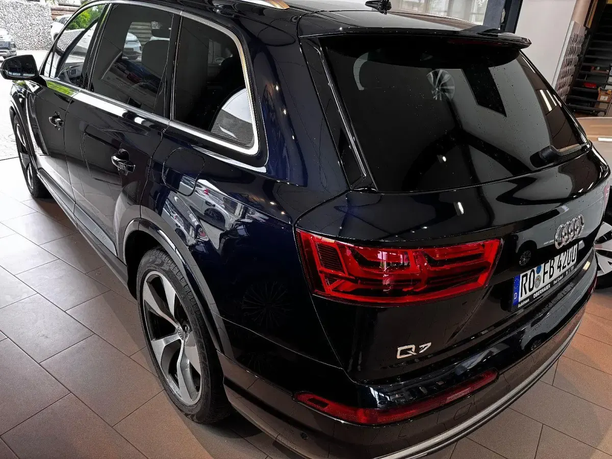 Usata Audi Q7 Ambiente 374 CV (275 kW) 2017 Blu SUV
