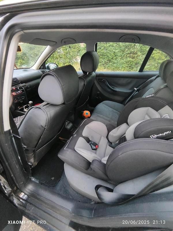 Gebraucht Seat Leon 105 PS (77 kW) 2004 Schwarz Kleinwagen