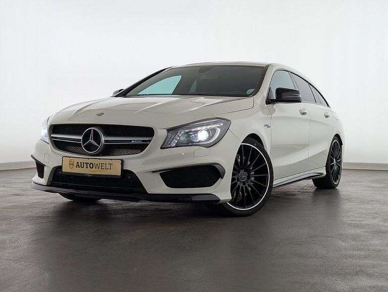 Calcitweiss/zirrusweiss Gebraucht 2015 Mercedes CLA45 AMG AMG | 27.960 € - Bild 1/4