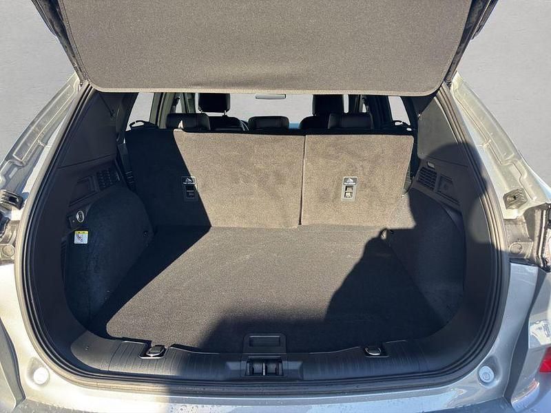 Gebraucht Ford Kuga ST-Line X 151 PS (111 kW) 2024 Solar silver metallic SUV