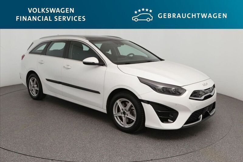 Weiß Gebraucht 2021 Kia Ceed 4 Kombi | 19.990 € (Etwas zu teuer) - Bild 1/4