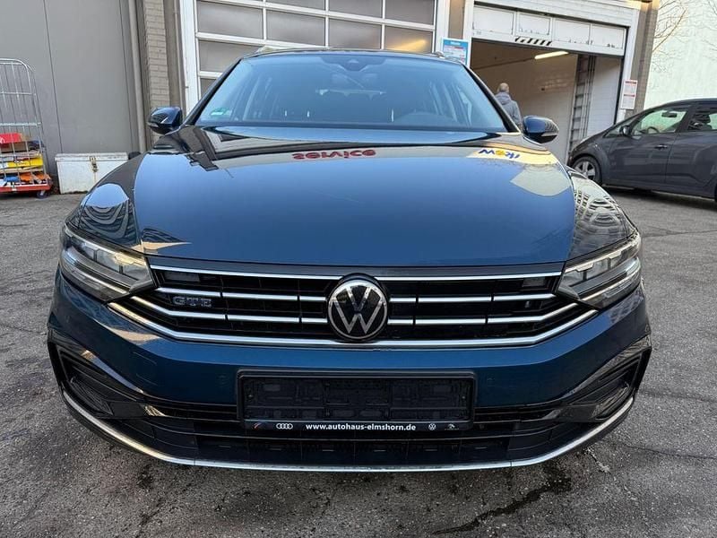 Gebraucht VW Passat GTE 218 PS (160 kW) 2021 Blau Kombi