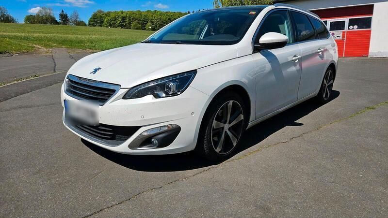 Weiß Gebraucht 2014 Peugeot 308 Kombi | 5.300 € (Guter Preis) - Bild 1/4